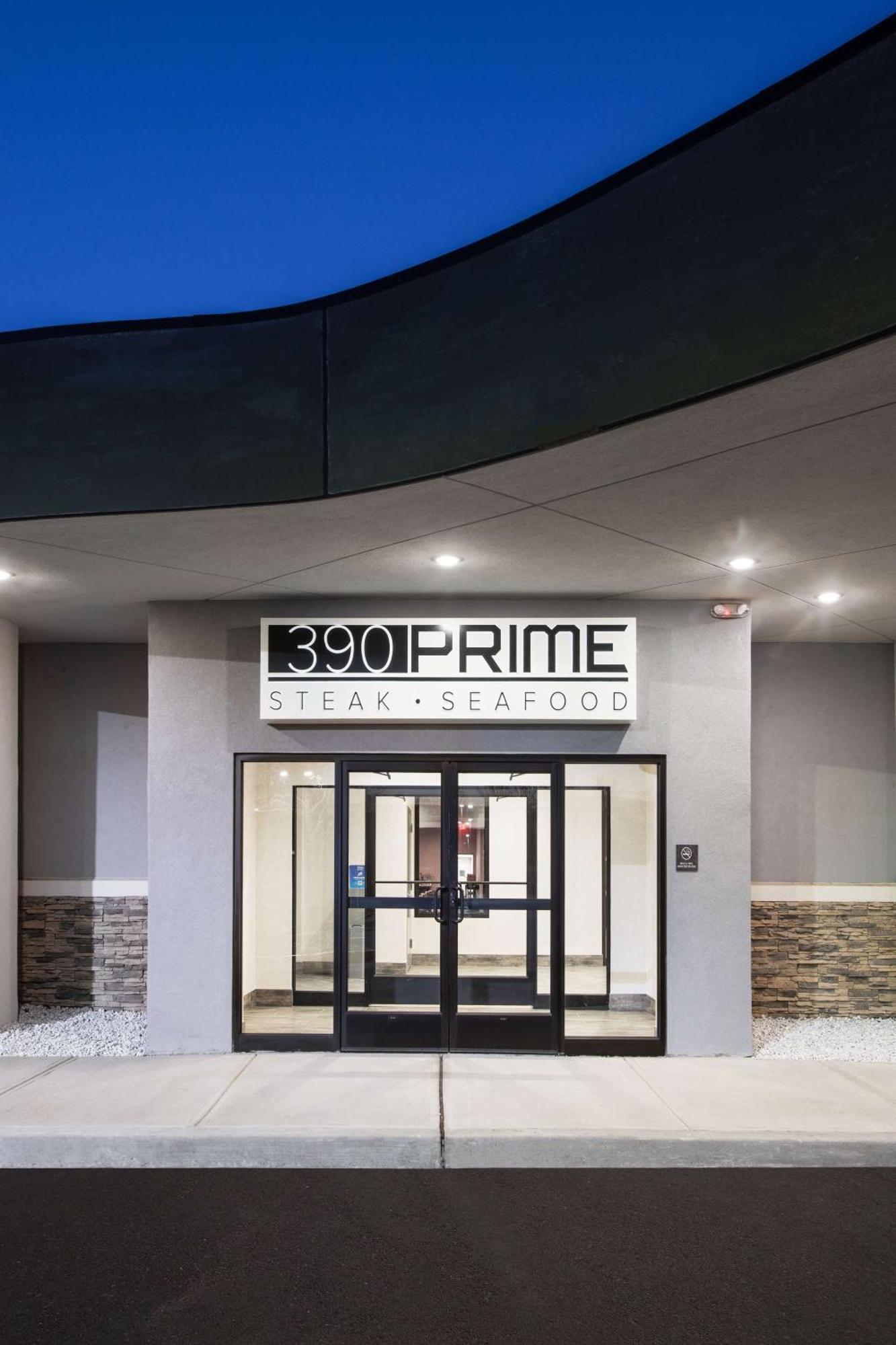 Отель Doubletree By Hilton Monroe Township Cranbury Rossmoor Экстерьер фото